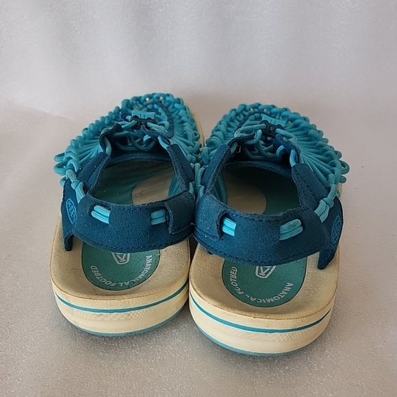 Keen Women’s Uneek Two Cord Slingback Ink Blue Capri Sandals 1013091 Size 9 - Picture 2 of 6